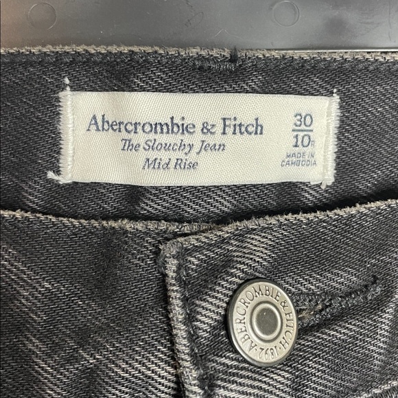 Abercrombie & Fitch | Women’s Black Washed Mid Rise Slouchy Jeans Size 30 - Picture 5 of 7